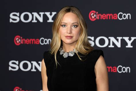 is jennifer lawrence nude in her new movie|Jennifer Lawrence stuns fans by getting NAKED in X